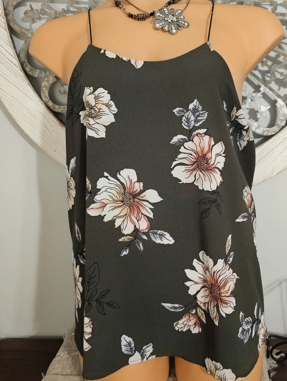 Zenoba Floral Sleeveless Top